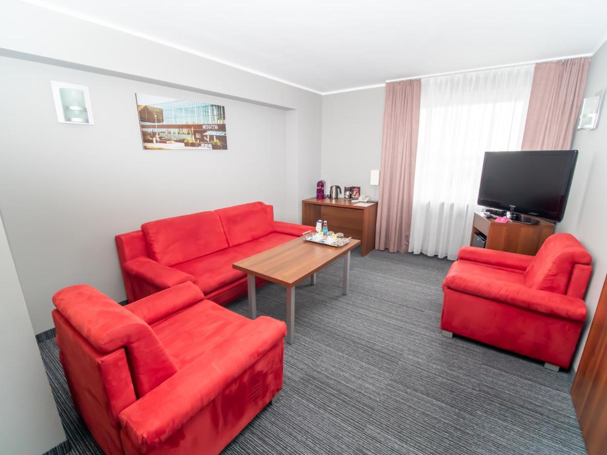 Hotel Tychy Ngoại thất bức ảnh