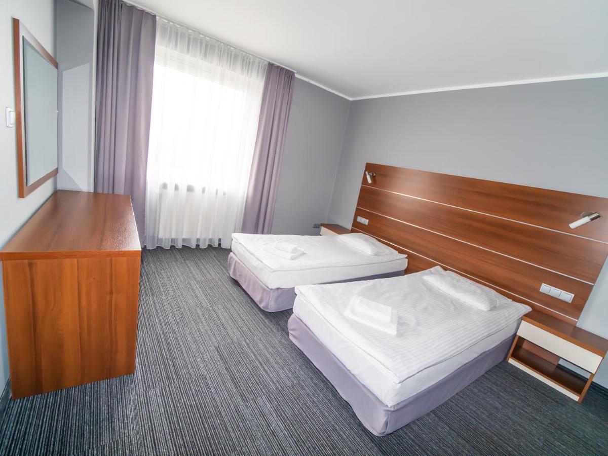 Hotel Tychy Ngoại thất bức ảnh